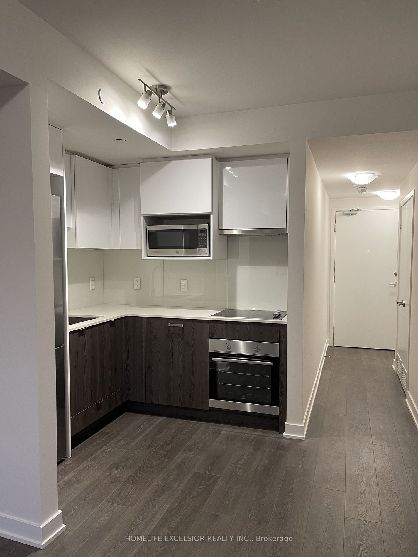 195 Redpath Ave, unit 914 for rent - image #11