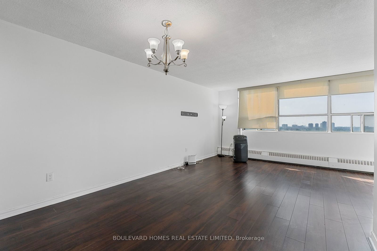 25 Sunrise Ave, unit 1408 for sale - image #10