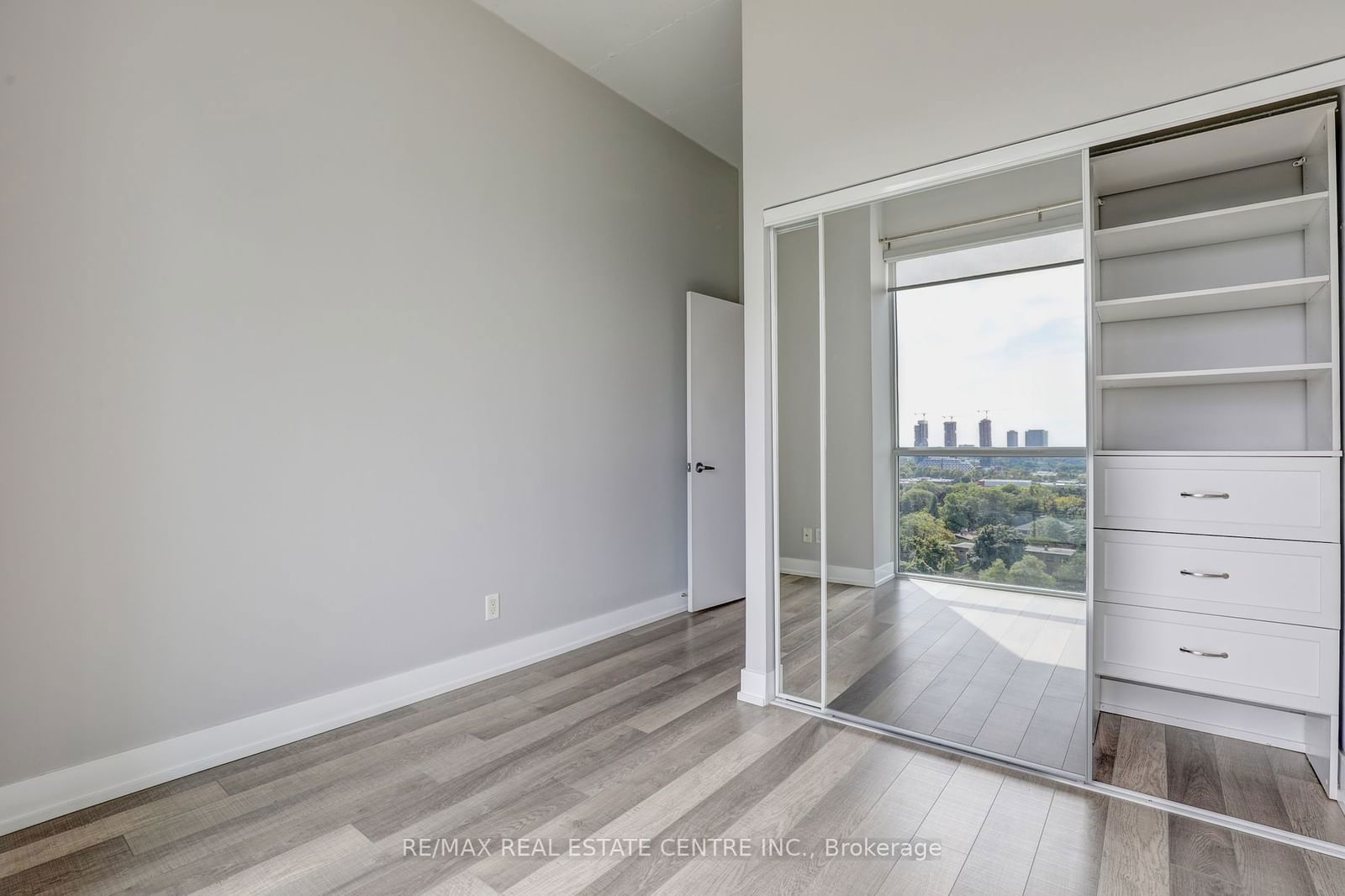 75 The Donway W, unit 1110 for rent - image #13