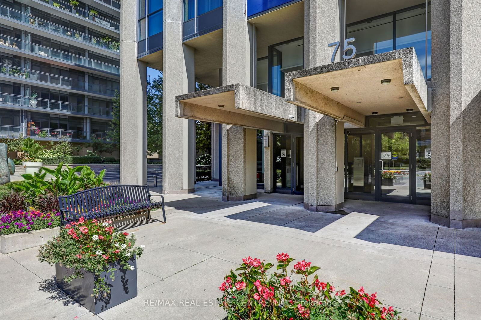 75 The Donway W, unit 1110 for rent - image #3