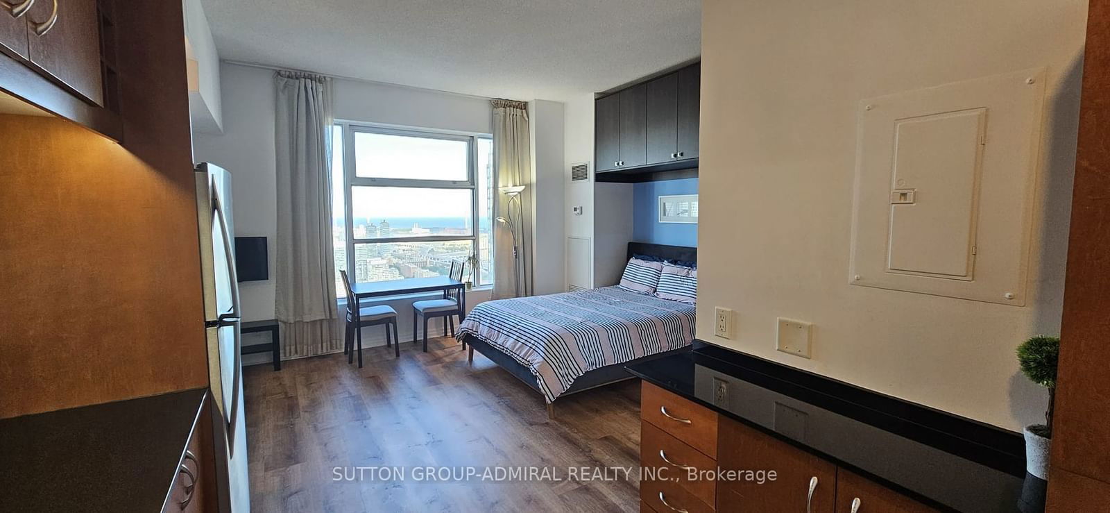 1 King St W, unit 4506 for sale - image #2