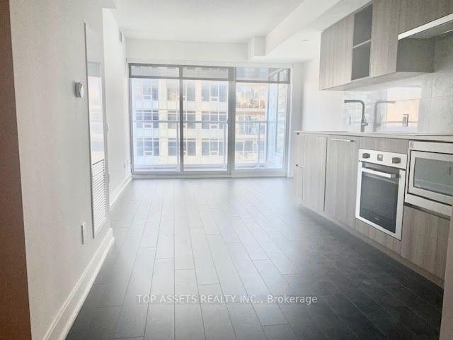 17 Bathurst St, unit 2305 for rent - image #7