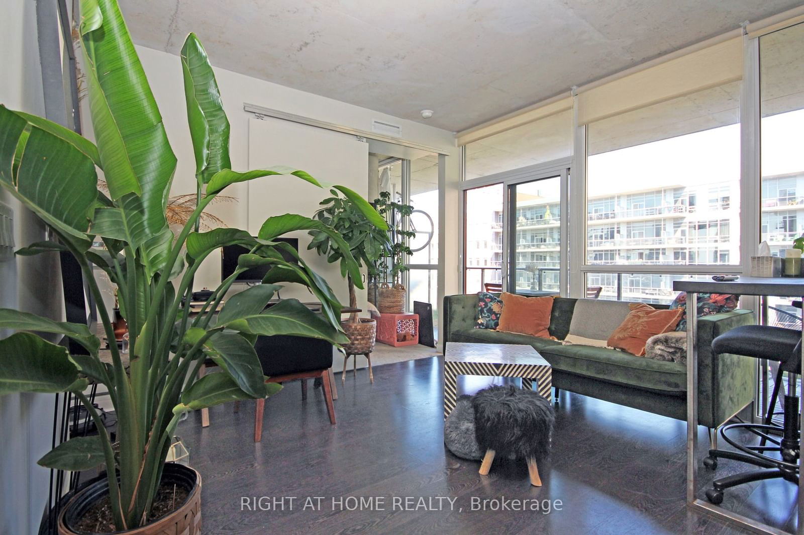 478 King St W, unit 815 for rent