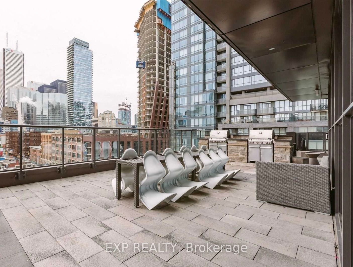 290 Adelaide St W, unit 2503 for rent