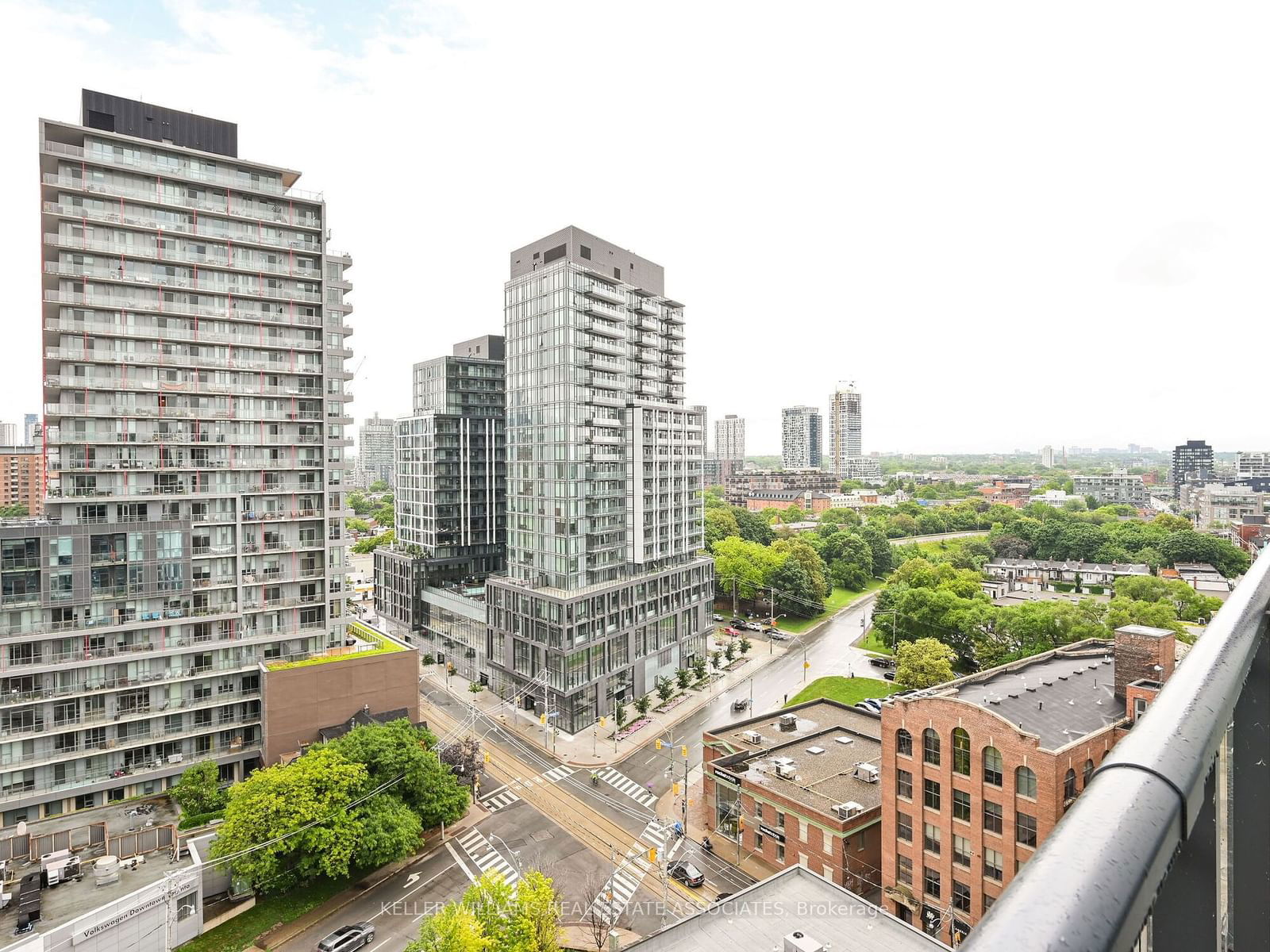 318 King St E, unit 1401 for rent