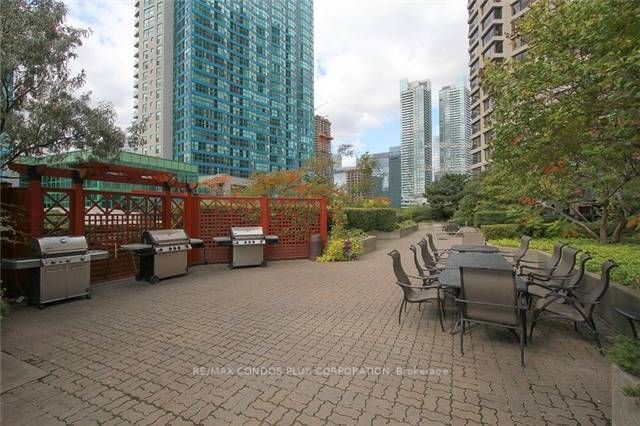 55 Harbour Sq, unit 2913 for rent - image #26