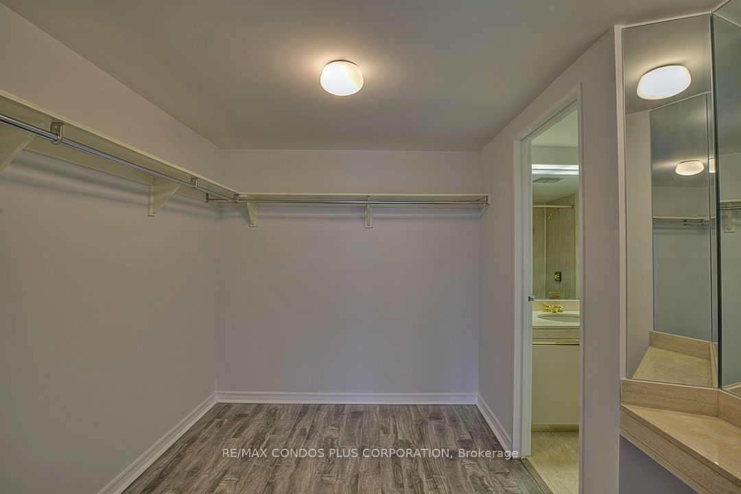 55 Harbour Sq, unit 2913 for rent - image #8