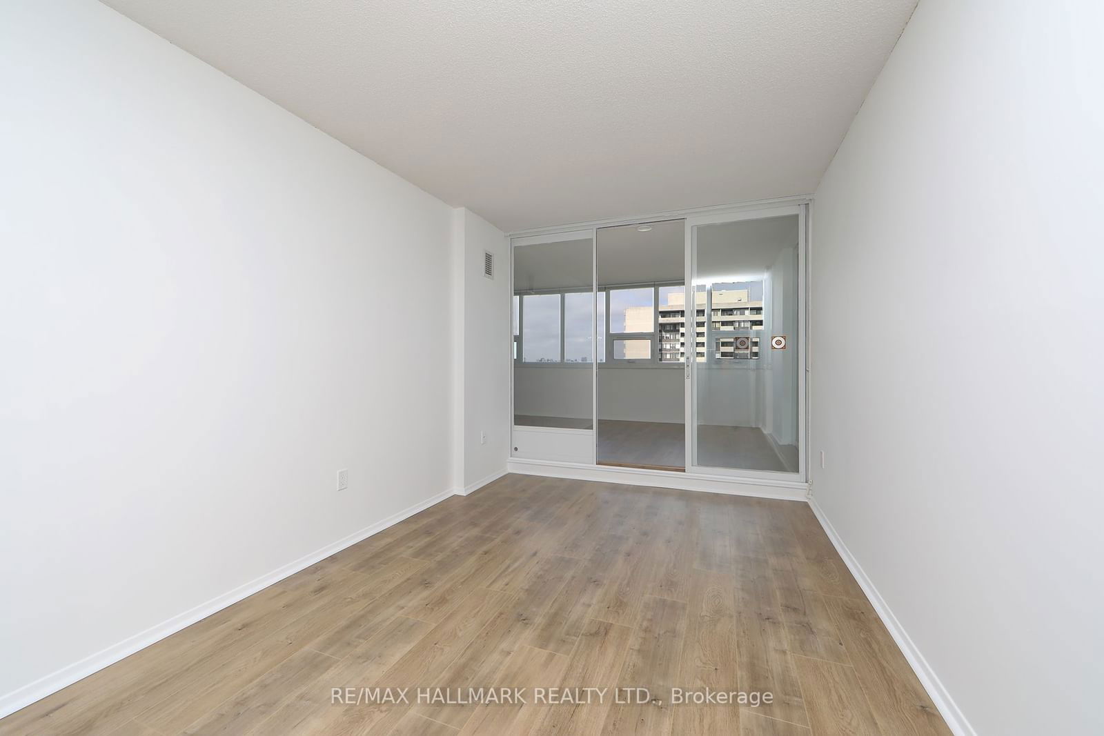 3303 Don Mills Rd, unit 2102 for sale - image #28