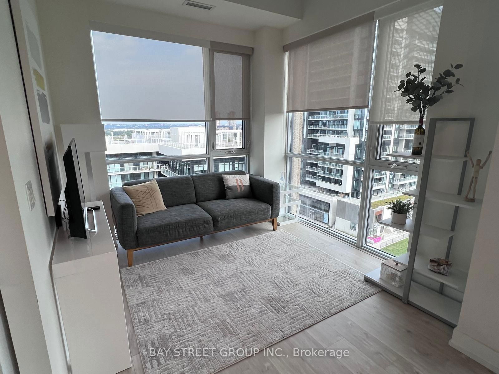 75 The Donway W, unit 906 for rent - image #9