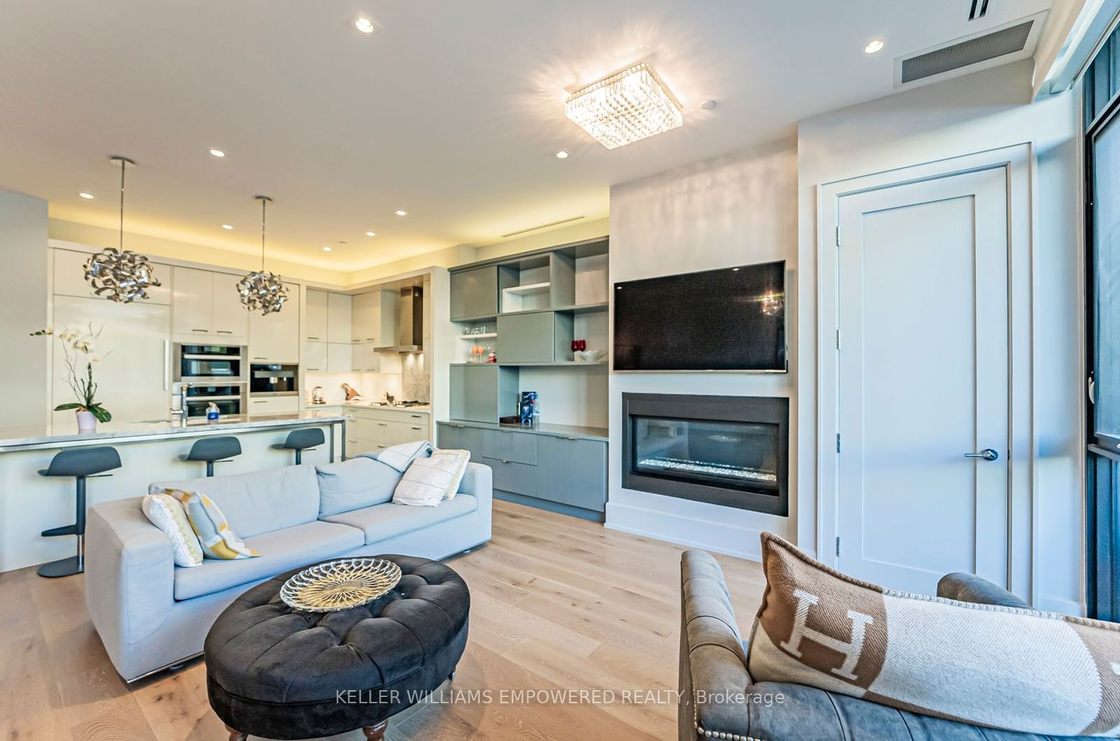 36 Hazelton Ave, unit 3E for sale - image #8