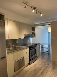 111 Elizabeth St, unit 752 for rent