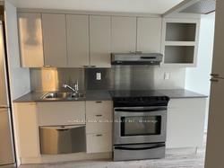 111 Elizabeth St, unit 752 for rent