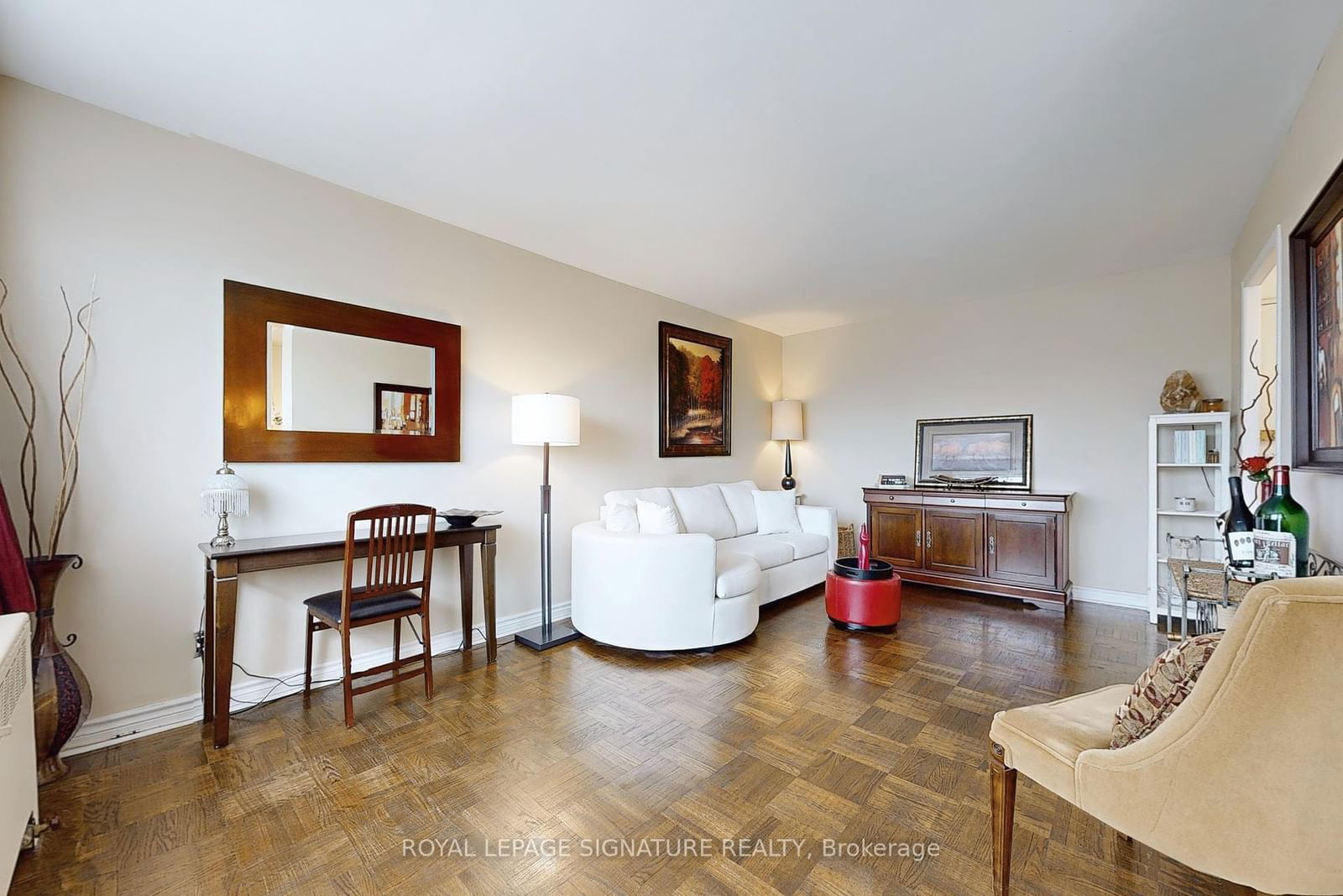 219 Wilson Ave, unit 205 for sale - image #2