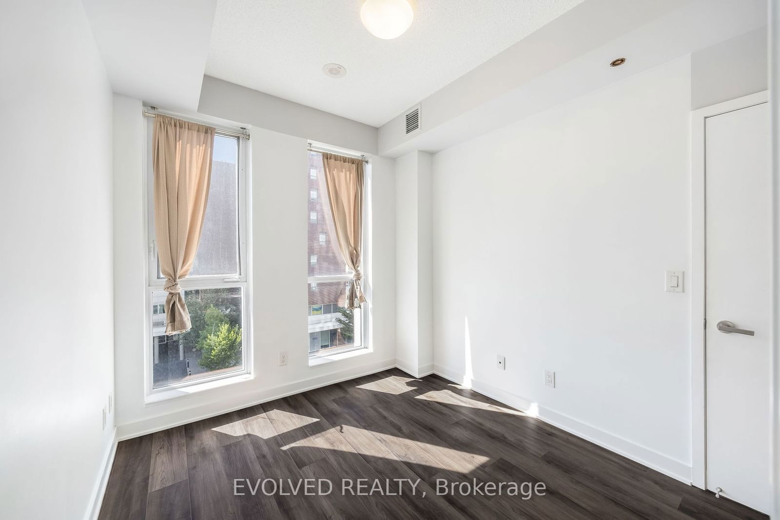 55 Regent Park Blvd, unit 527 for sale - image #14