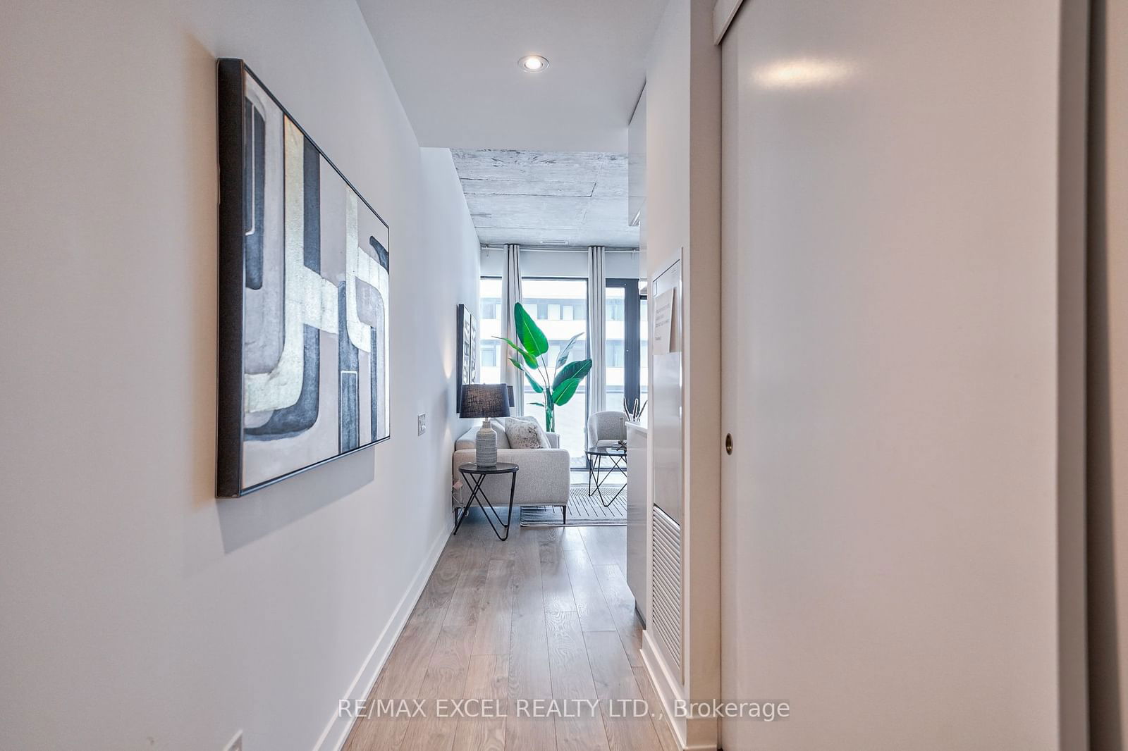 185 Roehampton Ave, unit 801 for sale - image #6