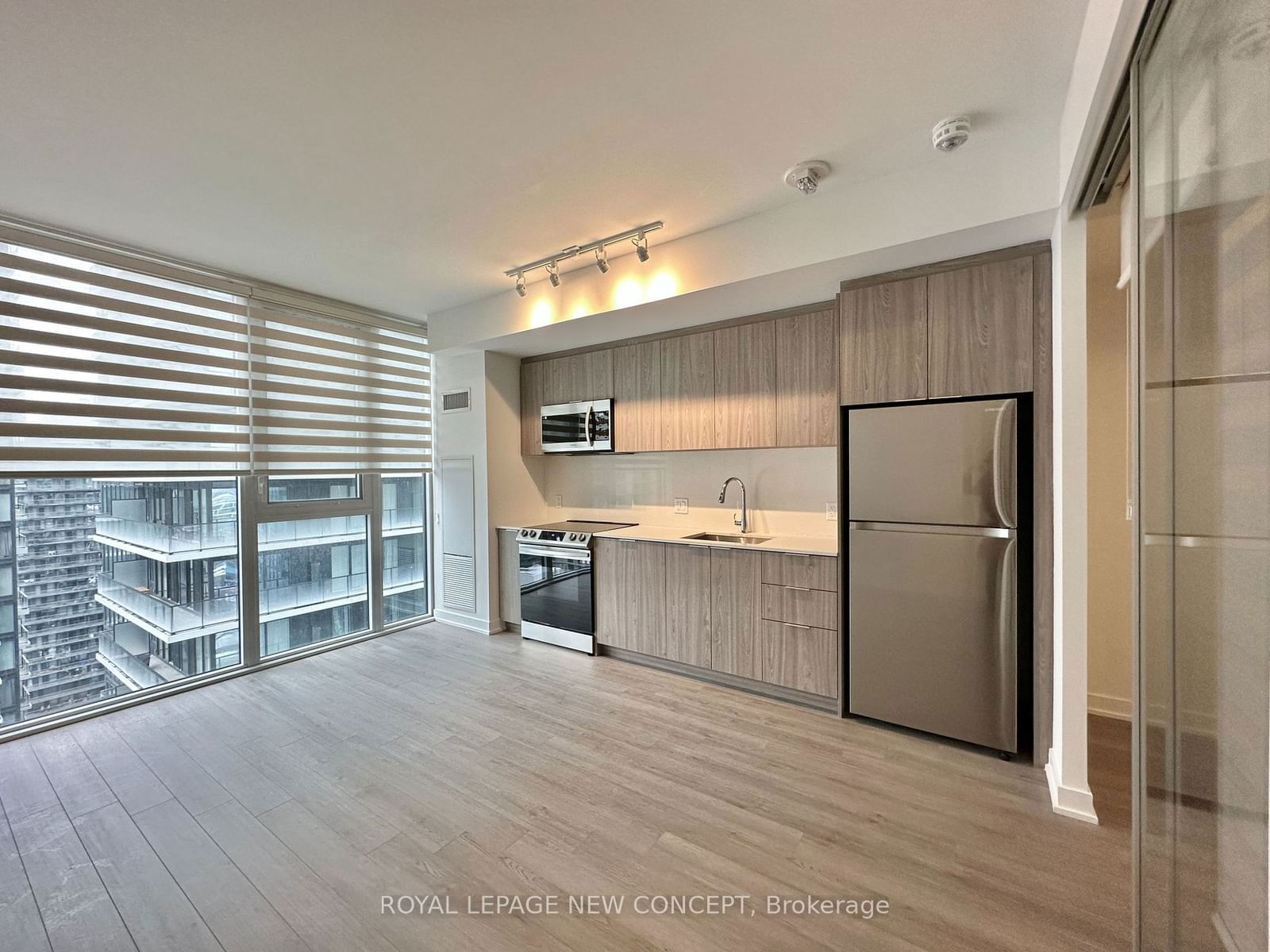 357 King St W, unit 2907 for rent - image #10