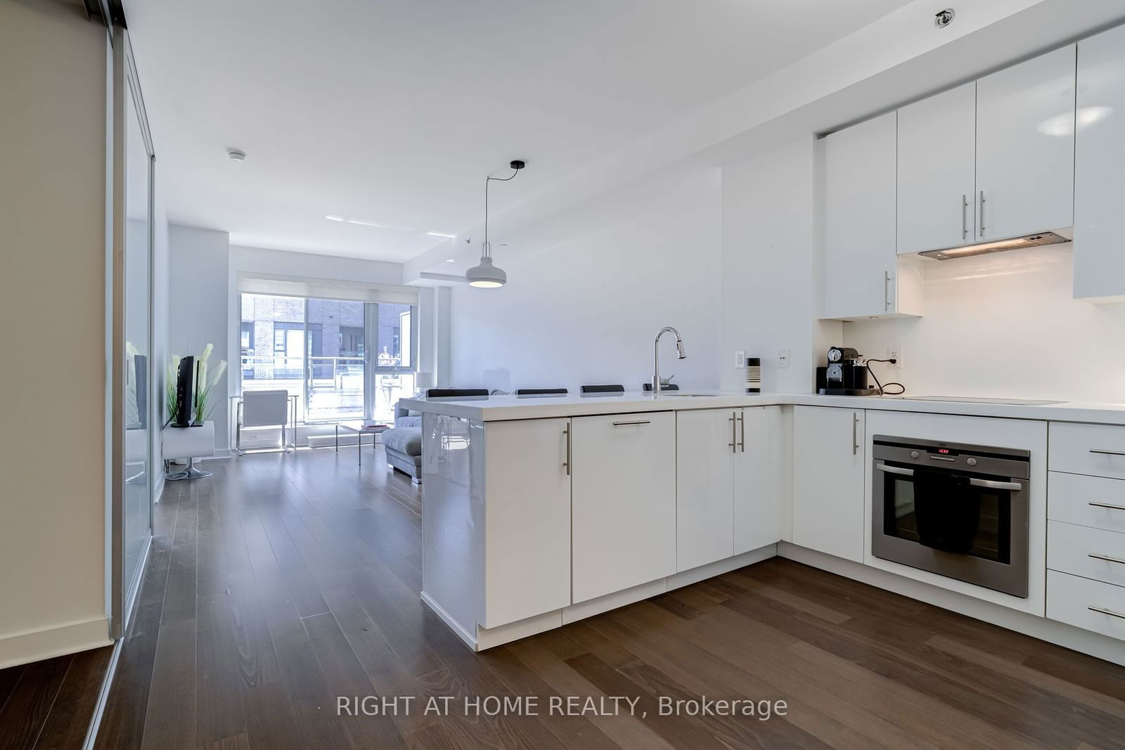 156 Portland St, unit 413 for sale - image #3