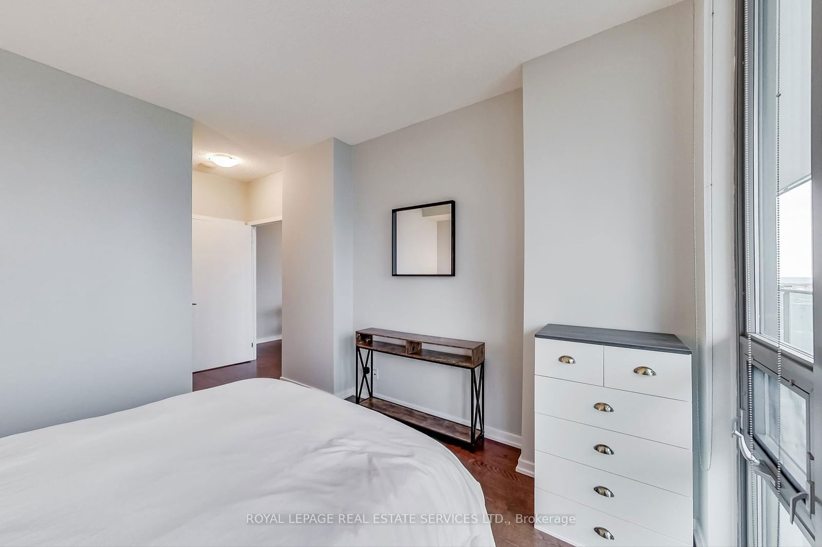 33 Lombard St, unit 2908 for rent - image #12