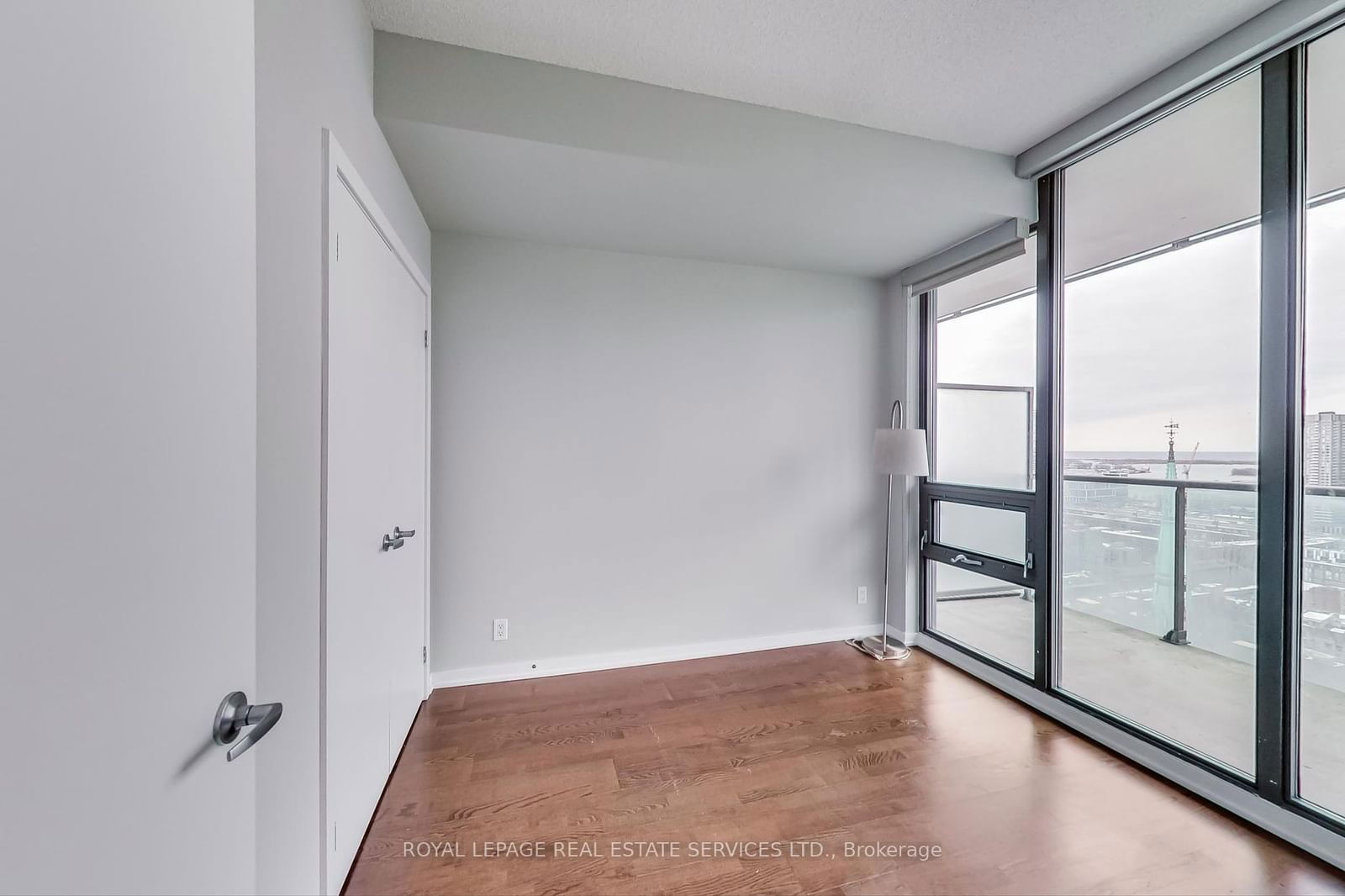 33 Lombard St, unit 2908 for rent - image #15