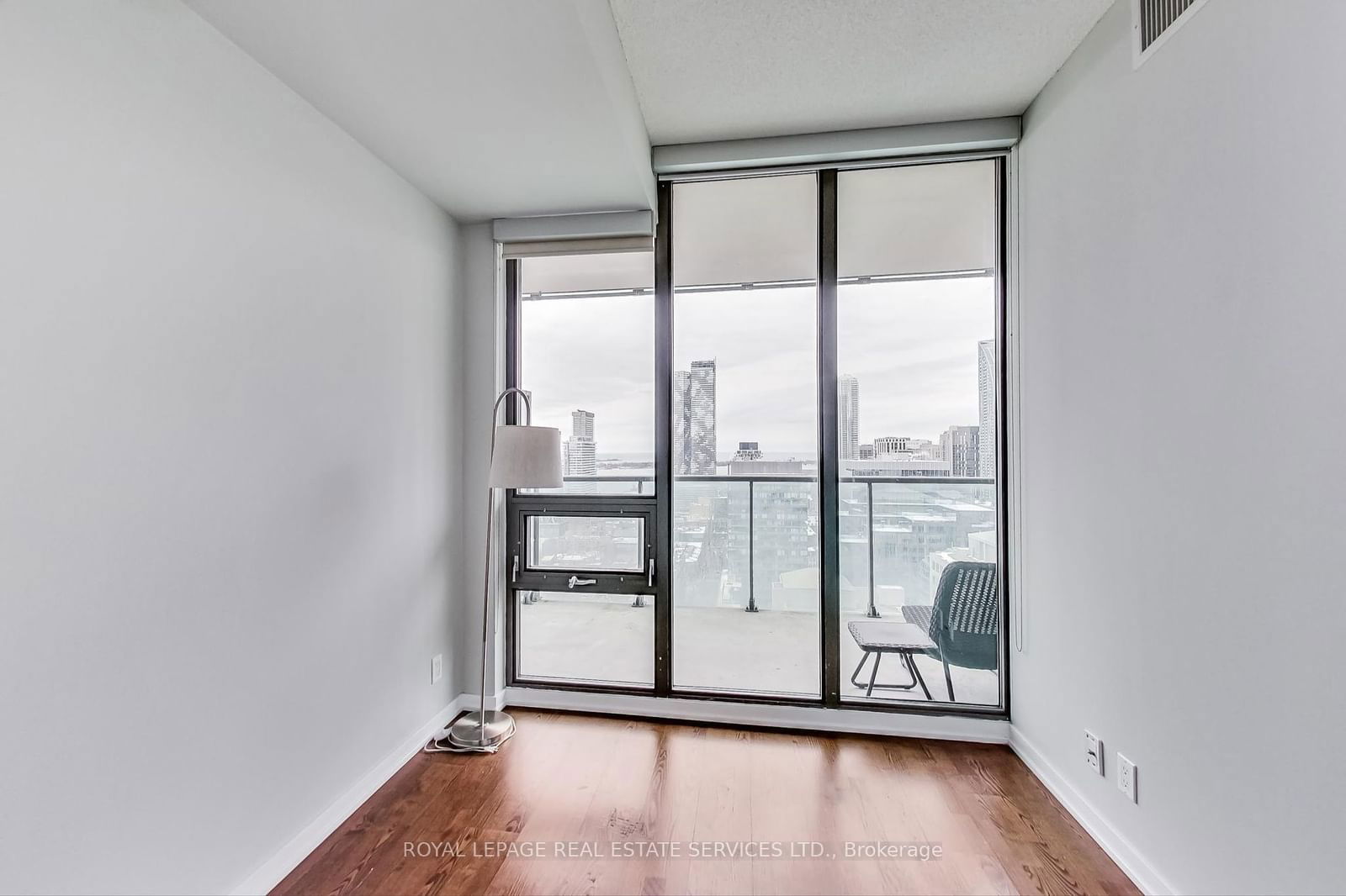 33 Lombard St, unit 2908 for rent - image #16