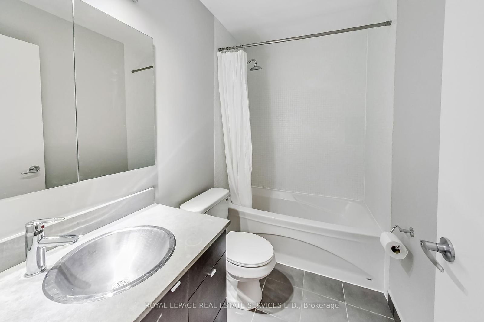 33 Lombard St, unit 2908 for rent - image #17