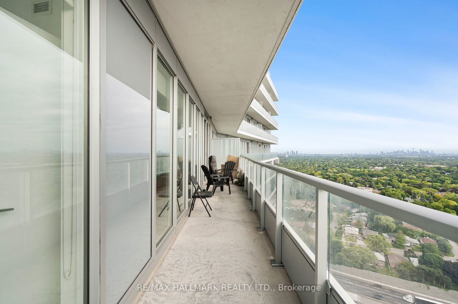 117 McMahon Dr, unit 3708 for sale - image #30