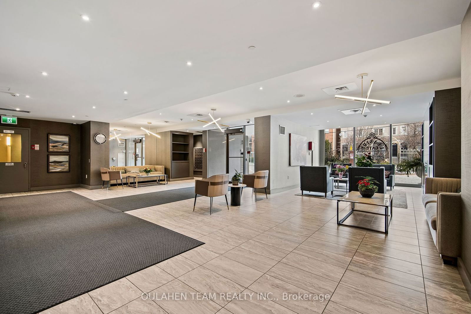 955 Millwood Rd, unit 217 for sale - image #2