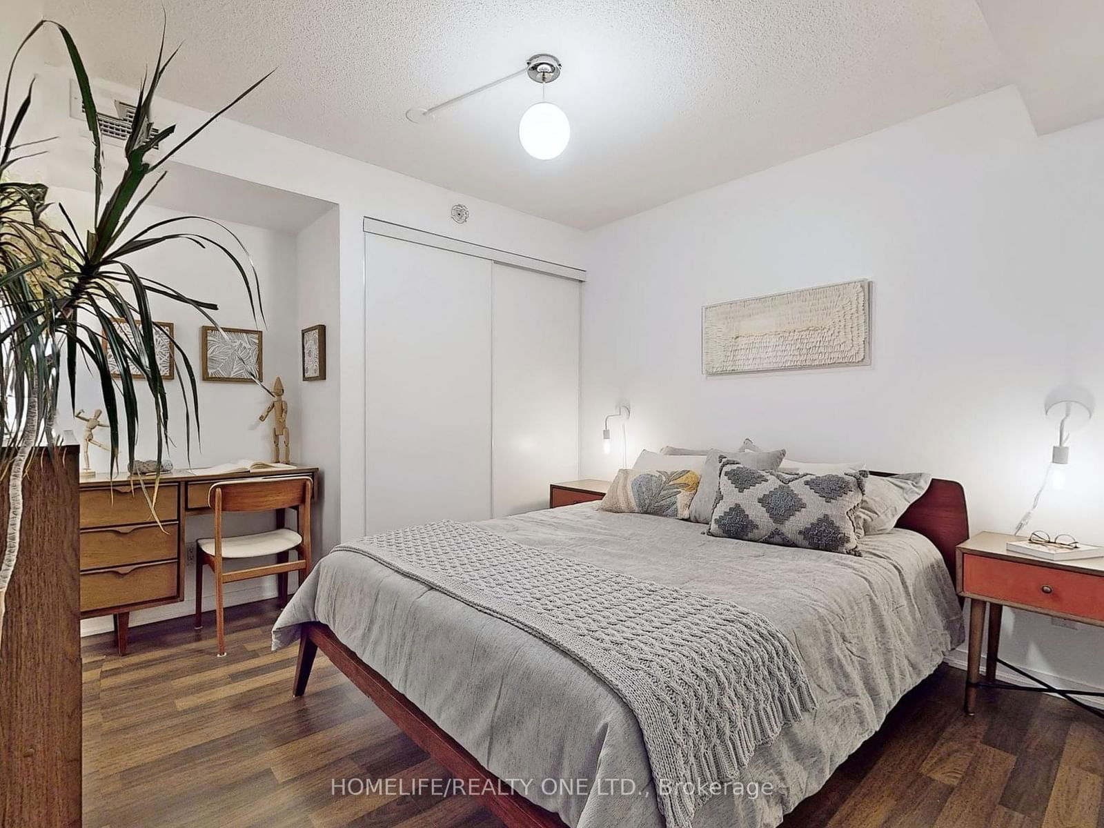 20 Joe Shuster Way, unit 510 for sale - image #16