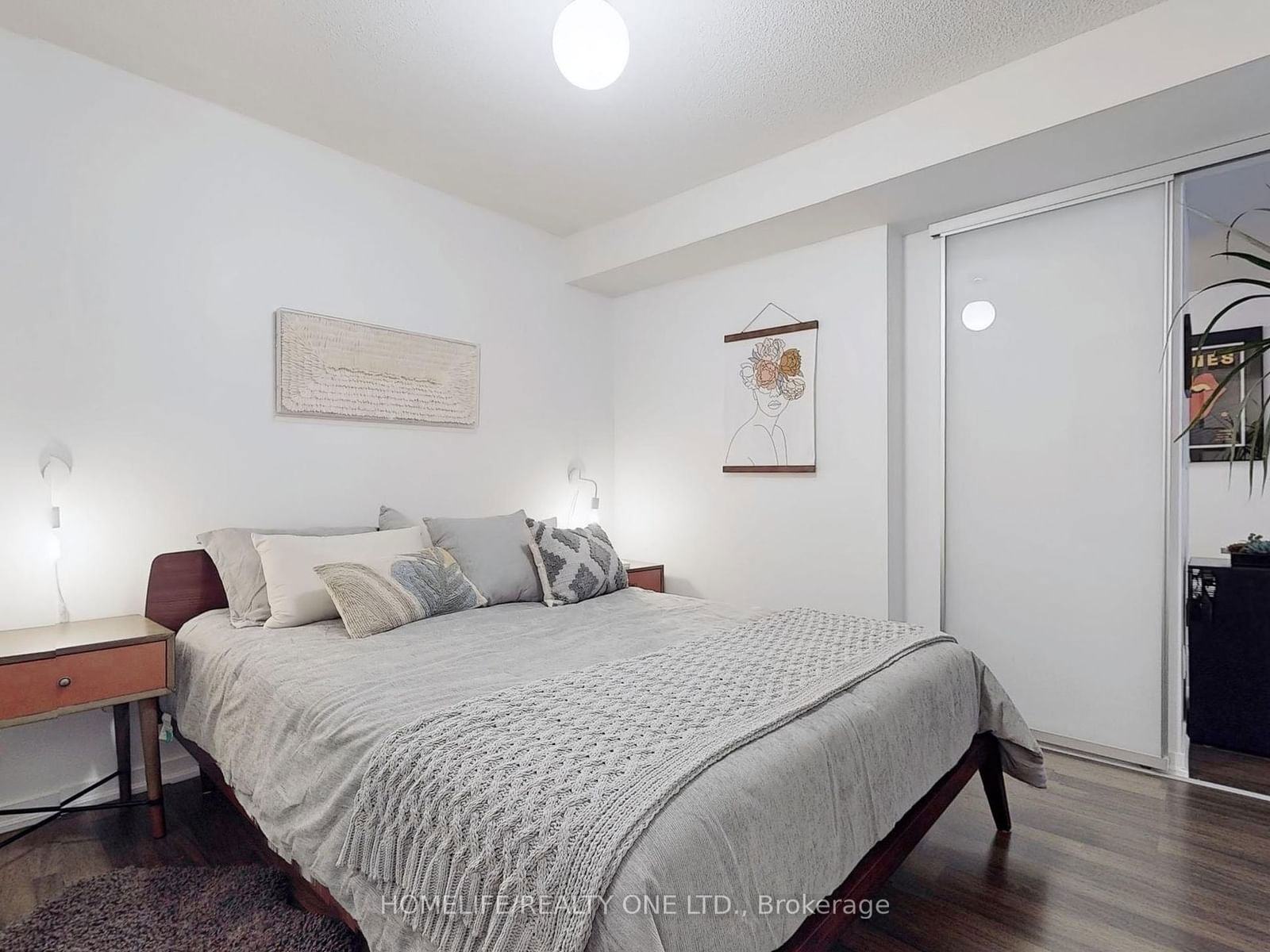 20 Joe Shuster Way, unit 510 for sale - image #17