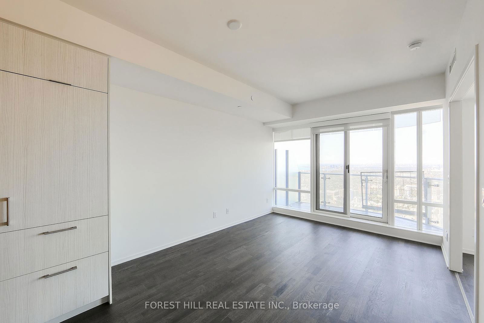 1 Bloor St E, unit 6508 for sale - image #12