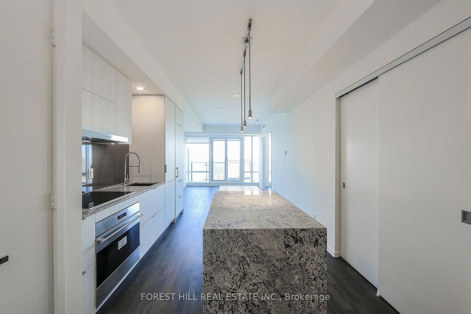 1 Bloor St E, unit 6508 for sale