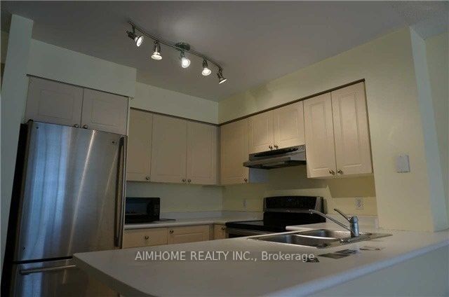 256 Doris Ave, unit 1103 for rent - image #6