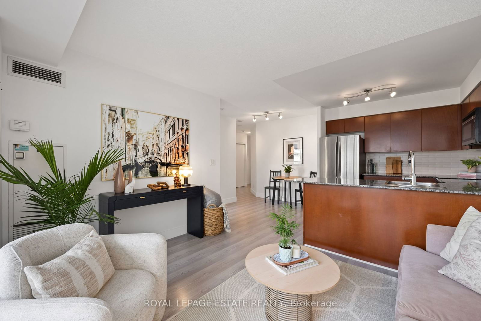 76 Shuter St E, unit 601 for sale - image #3