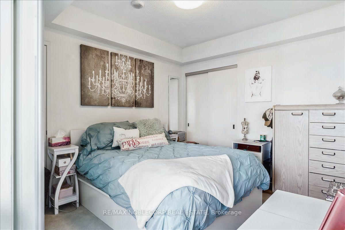 101 Charles St E, unit 4211 for sale - image #18