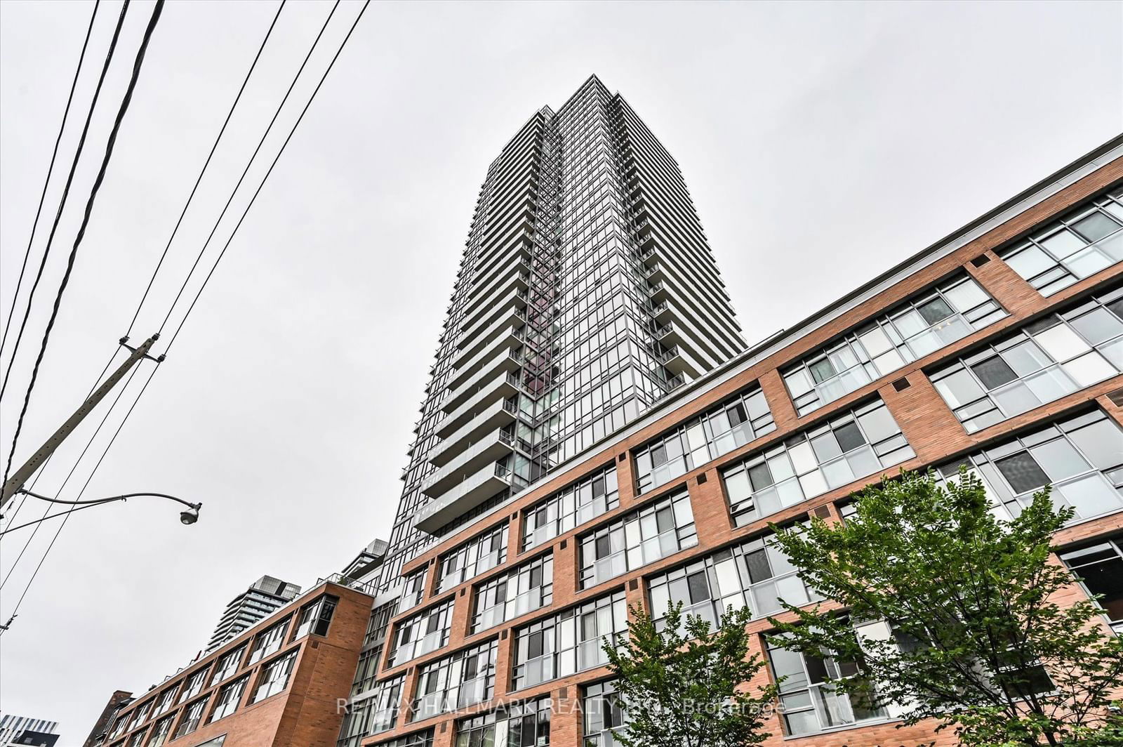 33 Mill St, unit 422 for sale