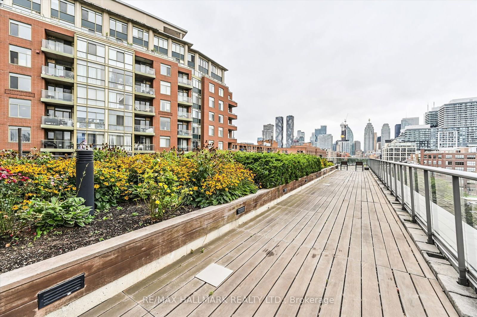 33 Mill St, unit 422 for sale - image #28