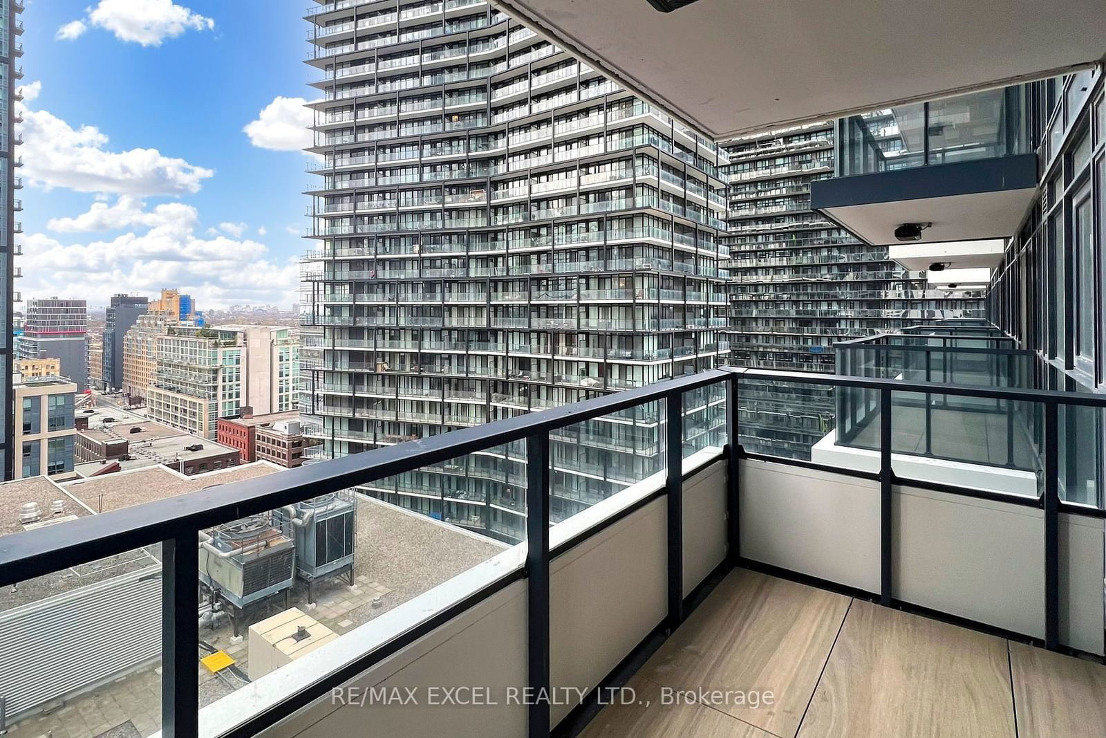 38 widmer St, unit 2107 for rent - image #24