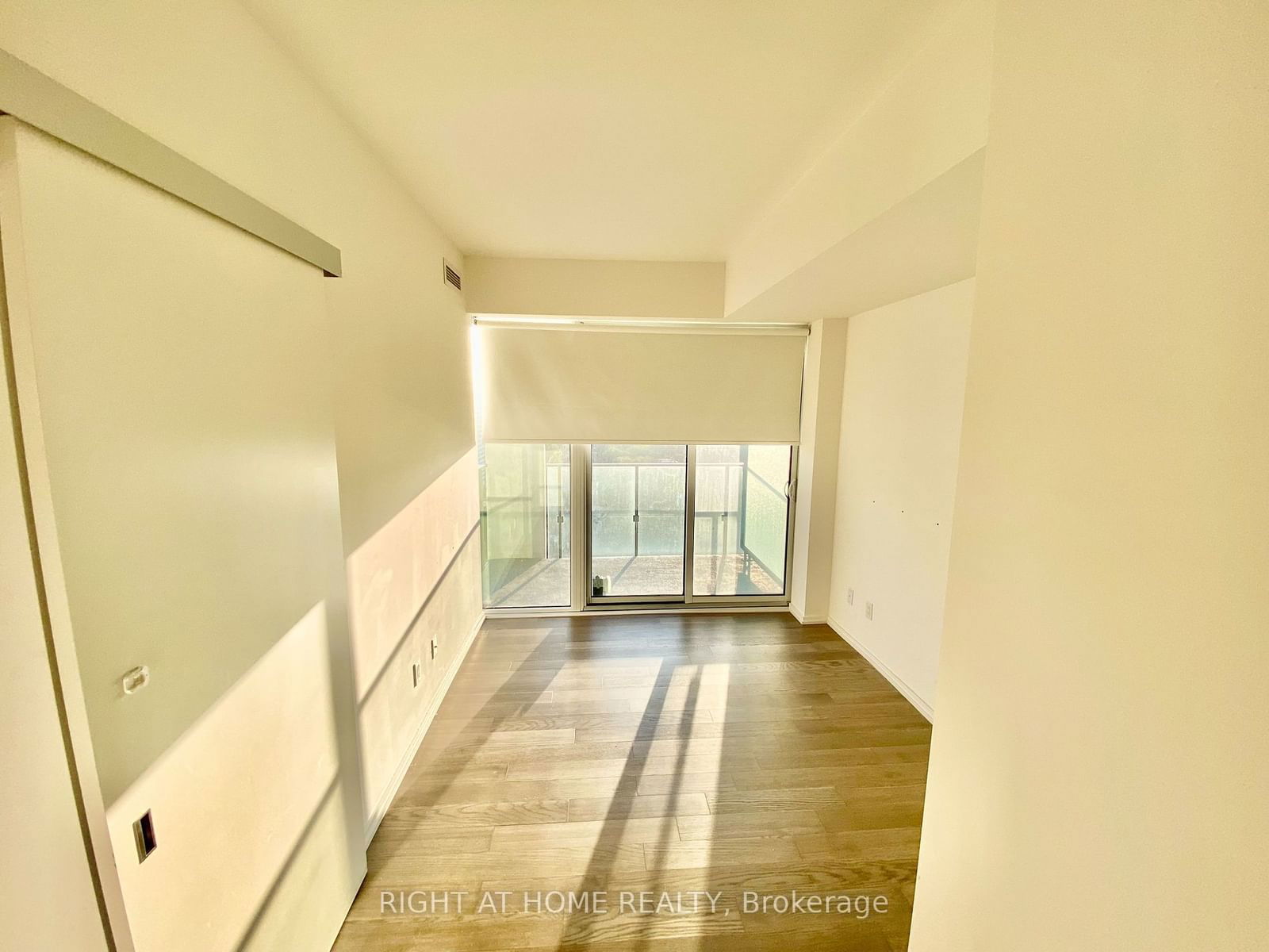 5 Soudan Ave, unit 2307 for rent - image #6