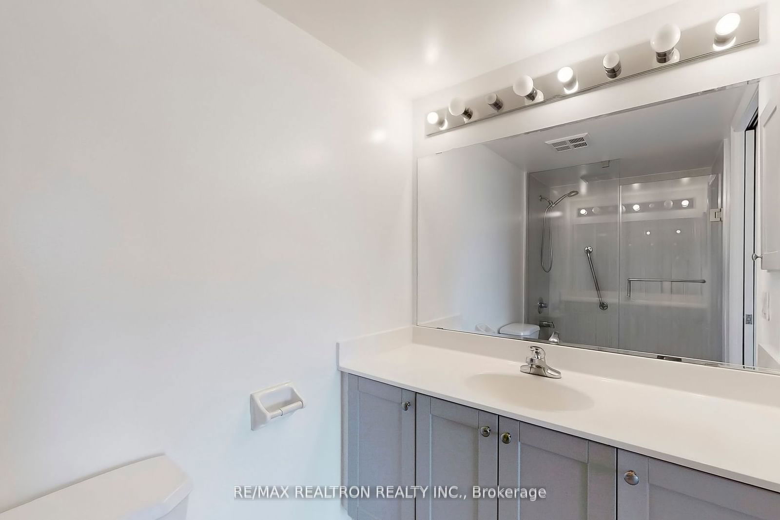 8 Rean Dr, unit 1003 for sale - image #12