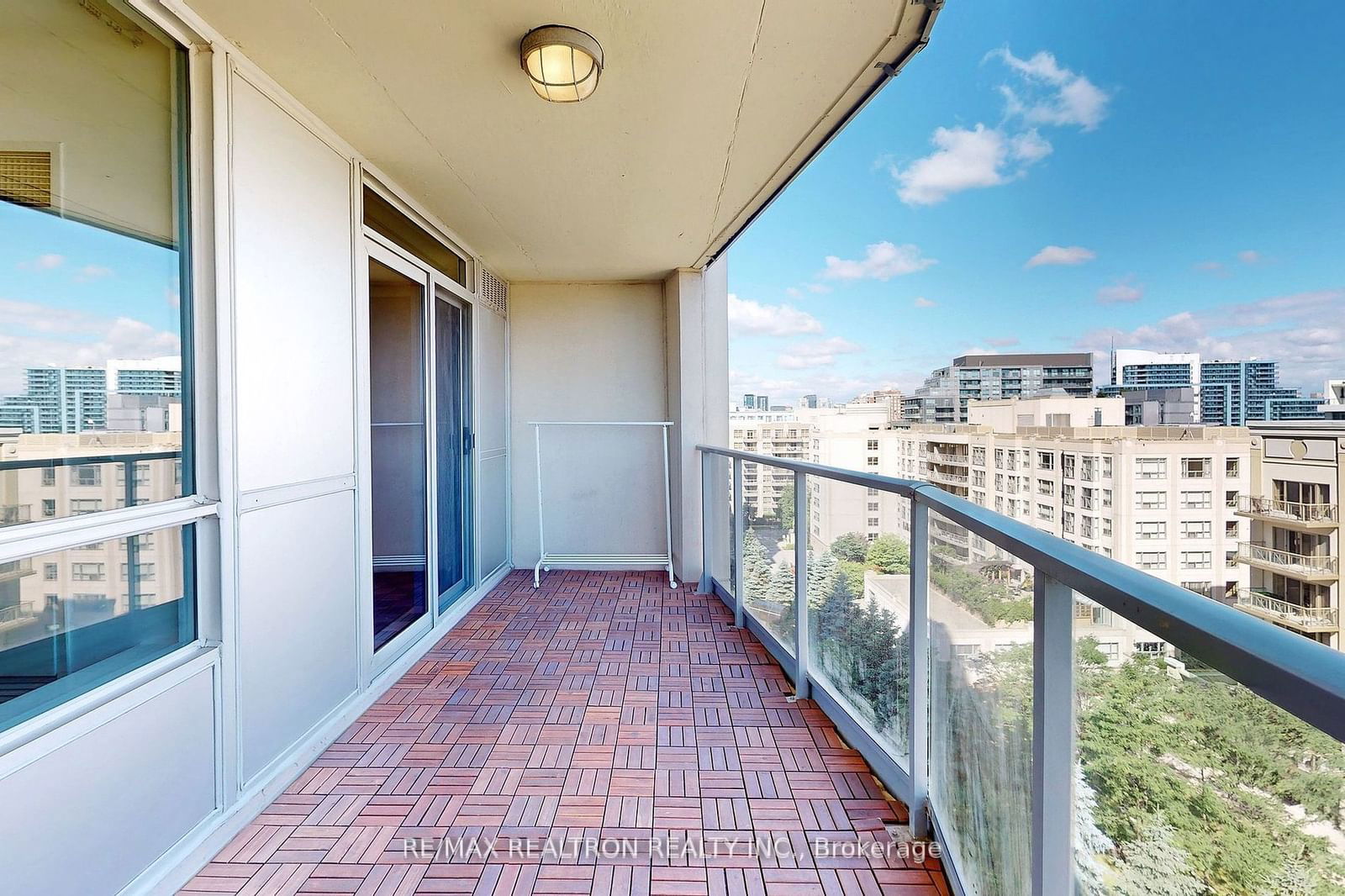 8 Rean Dr, unit 1003 for sale - image #17