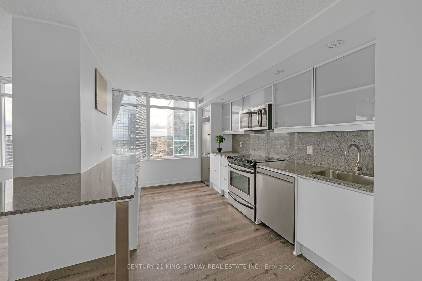 25 Telegram Mews, unit 3510 for sale - image #16