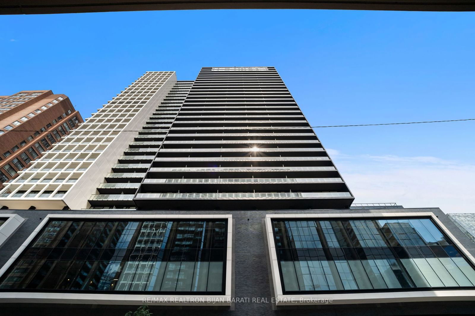 20 Edward St, unit 1608 for sale