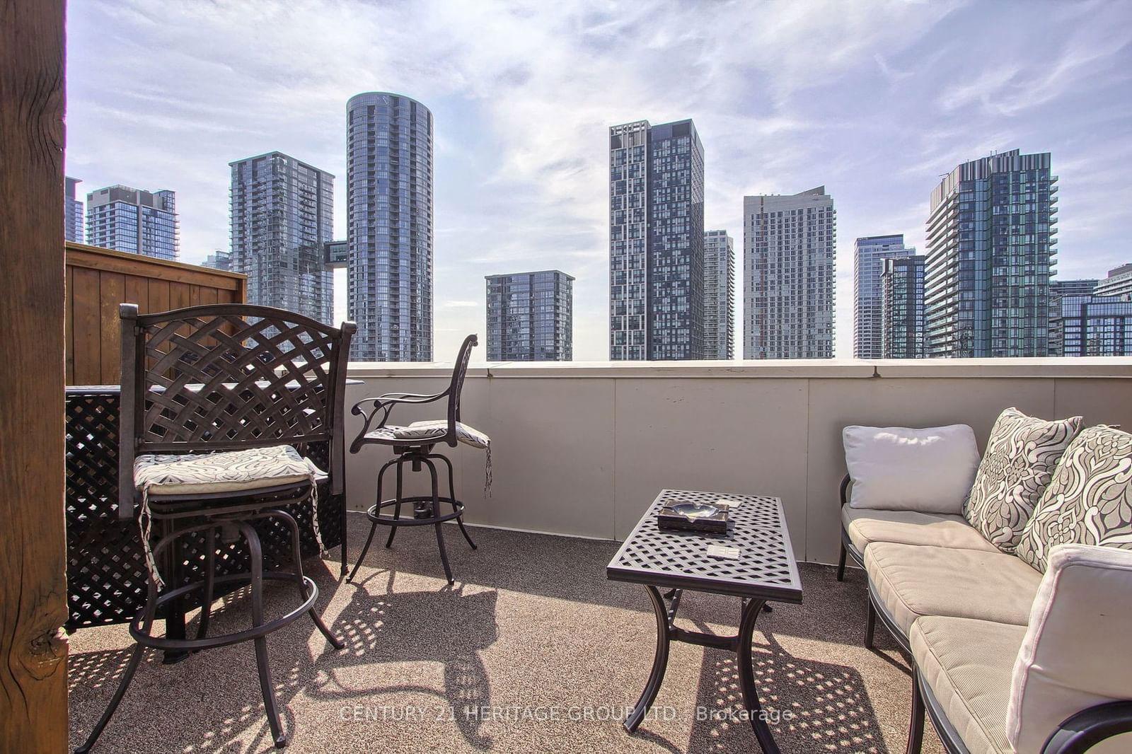 550 Front St W, unit PH6 for sale