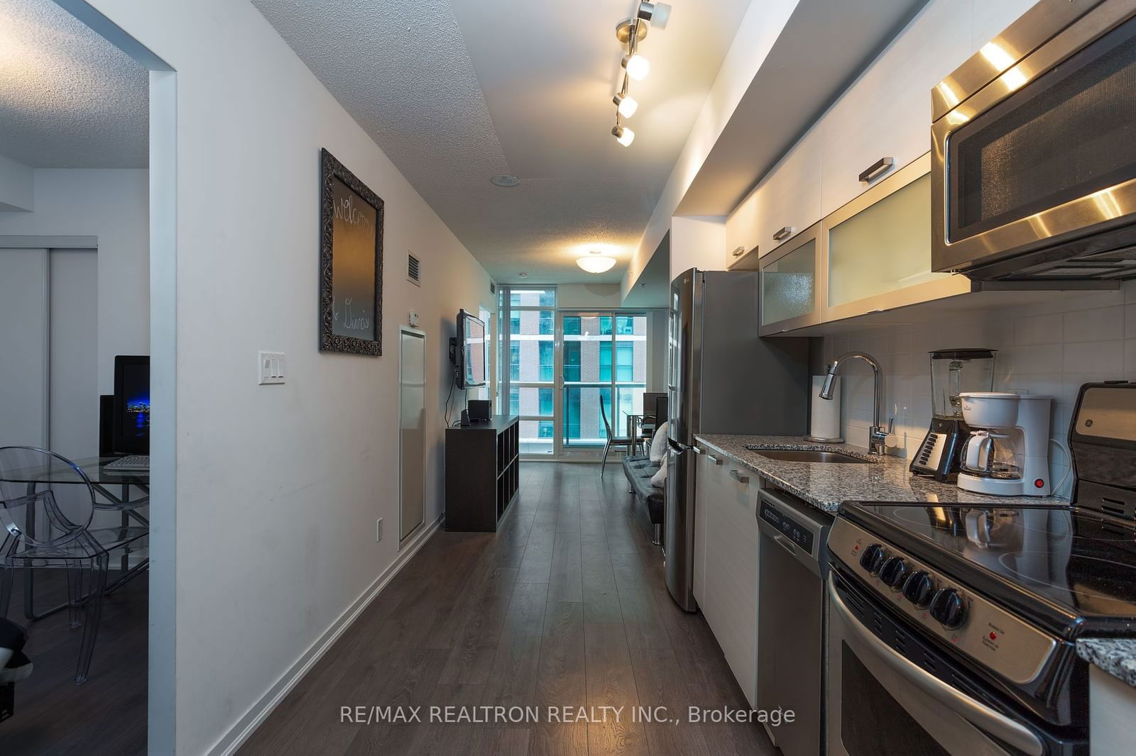 68 Abell St, unit 523 for rent - image #4