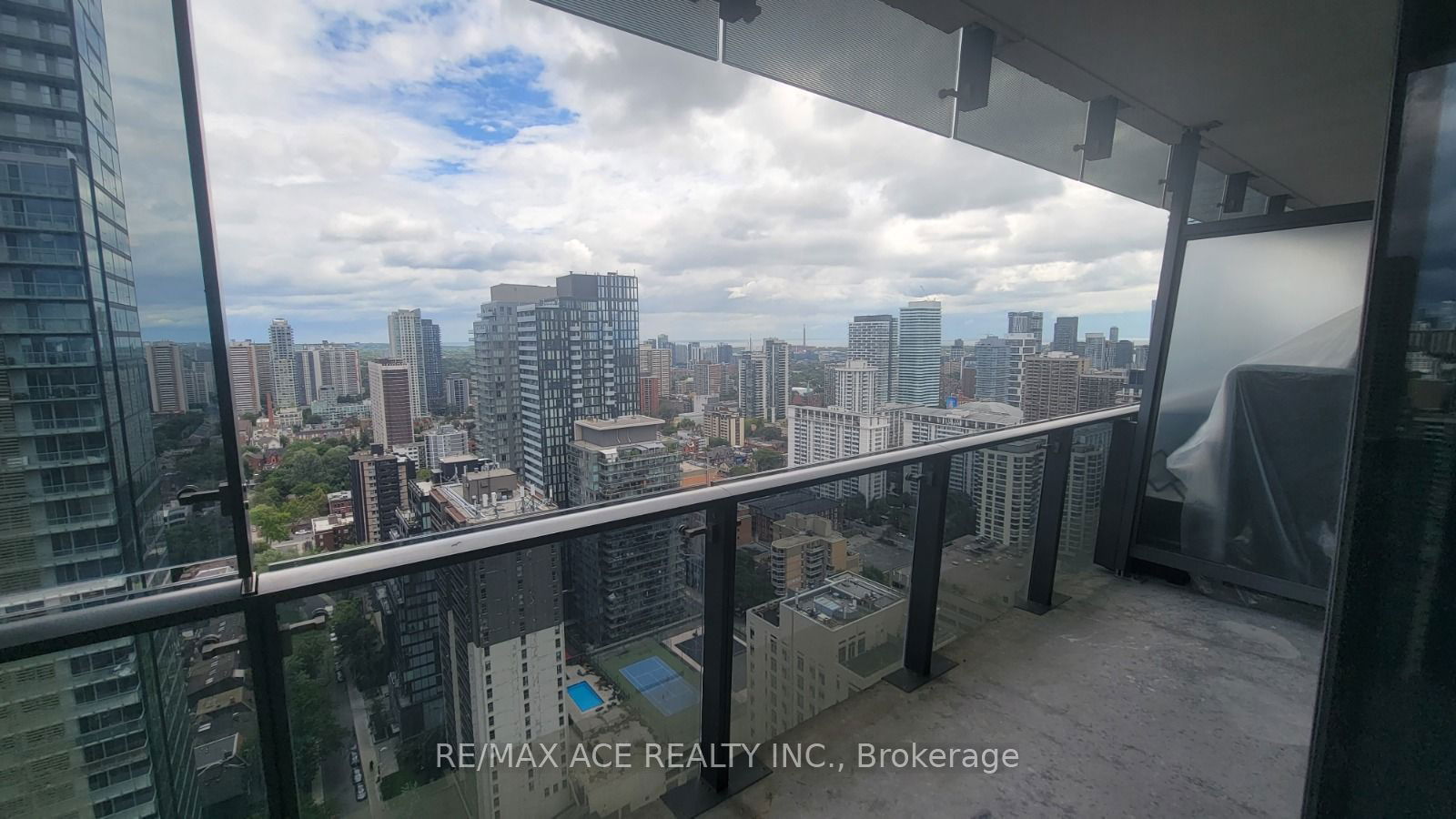 5 St Joseph St, unit 3010 for rent - image #17