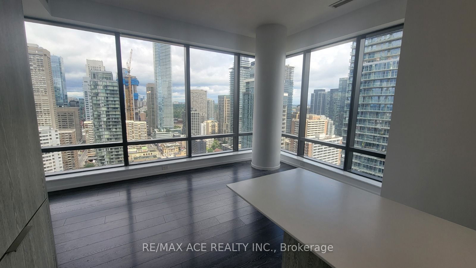 5 St Joseph St, unit 3010 for rent - image #27