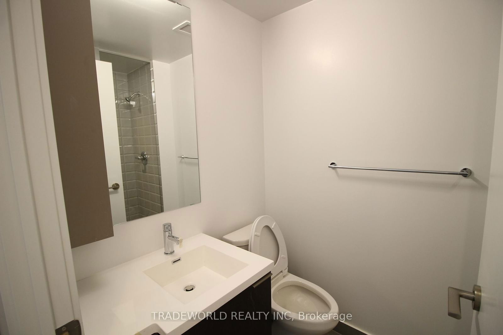 203 College St, unit 906 for rent - image #17