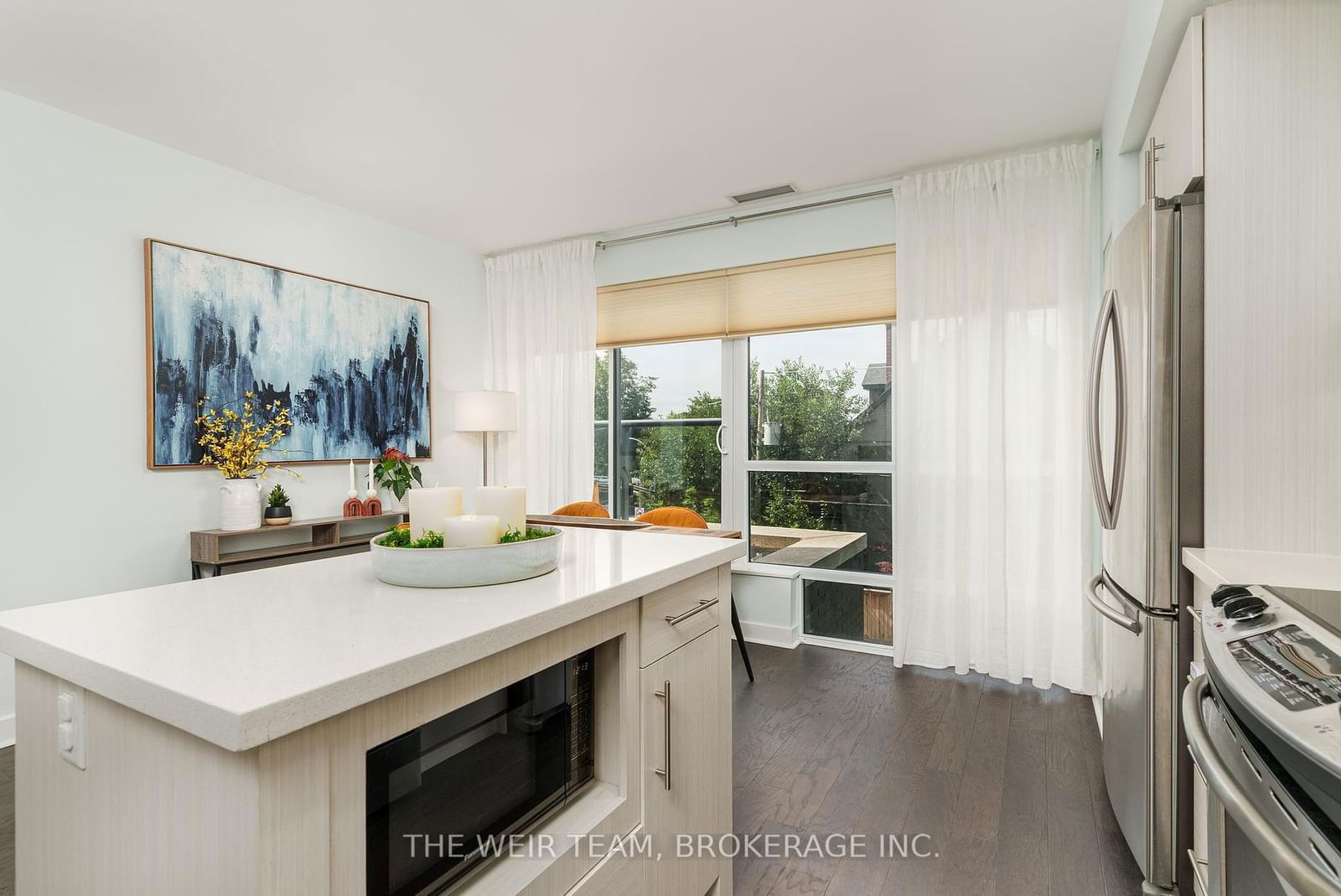 58 Orchard View Blvd, unit 203 for sale - image #11