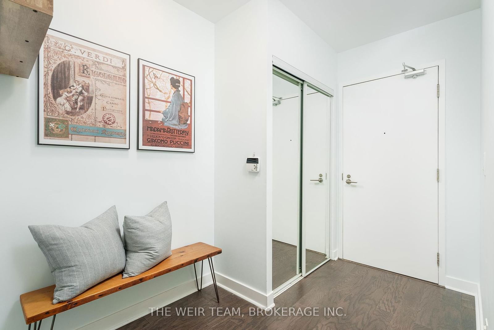 58 Orchard View Blvd, unit 203 for sale - image #24