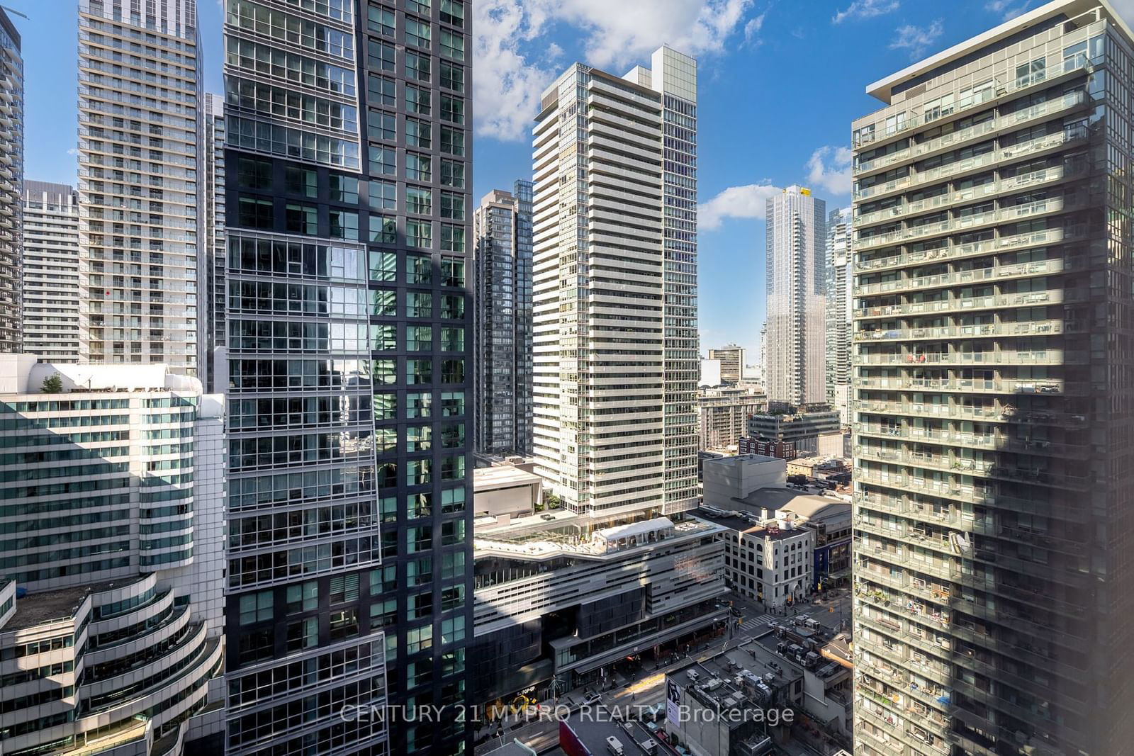 35 Mercer St, unit 2013 for sale - image #25